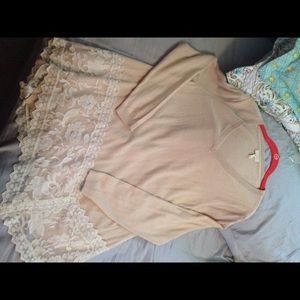 Logo light sweater with lace